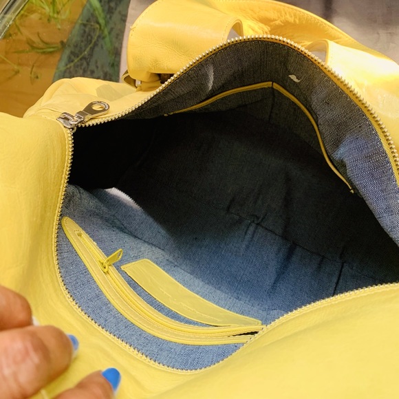✨Christopher Kon✨ Yellow Leather Handbag W/Chrome Buckle Hardware & Dusk Bag - Picture 9 of 16